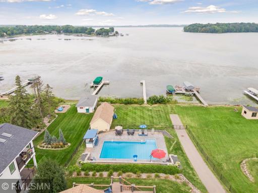 300 W Lake Street, Waconia, MN 55387