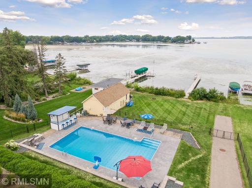 300 W Lake Street, Waconia, MN 55387