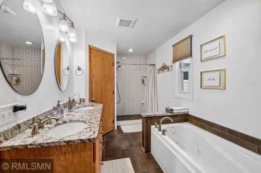 300 W Lake Street, Waconia, MN 55387