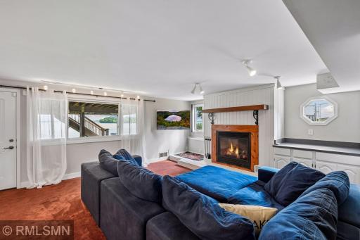300 W Lake Street, Waconia, MN 55387
