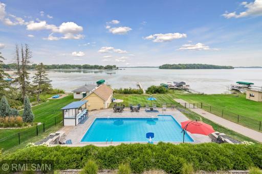 300 W Lake Street, Waconia, MN 55387