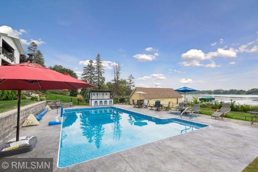 300 W Lake Street, Waconia, MN 55387