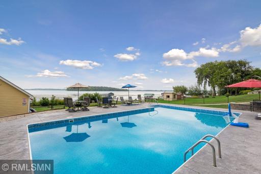 300 W Lake Street, Waconia, MN 55387
