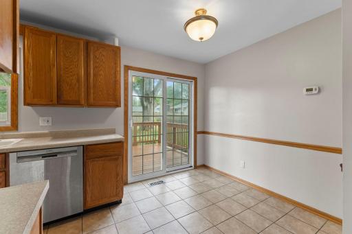 17-web-or-mls-3684 Prairie Rd-114.jpg
