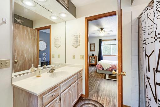 4190 White Bear Pkwy 1207 - Web Quality - 027 - 27 Primary Bathroom.jpg