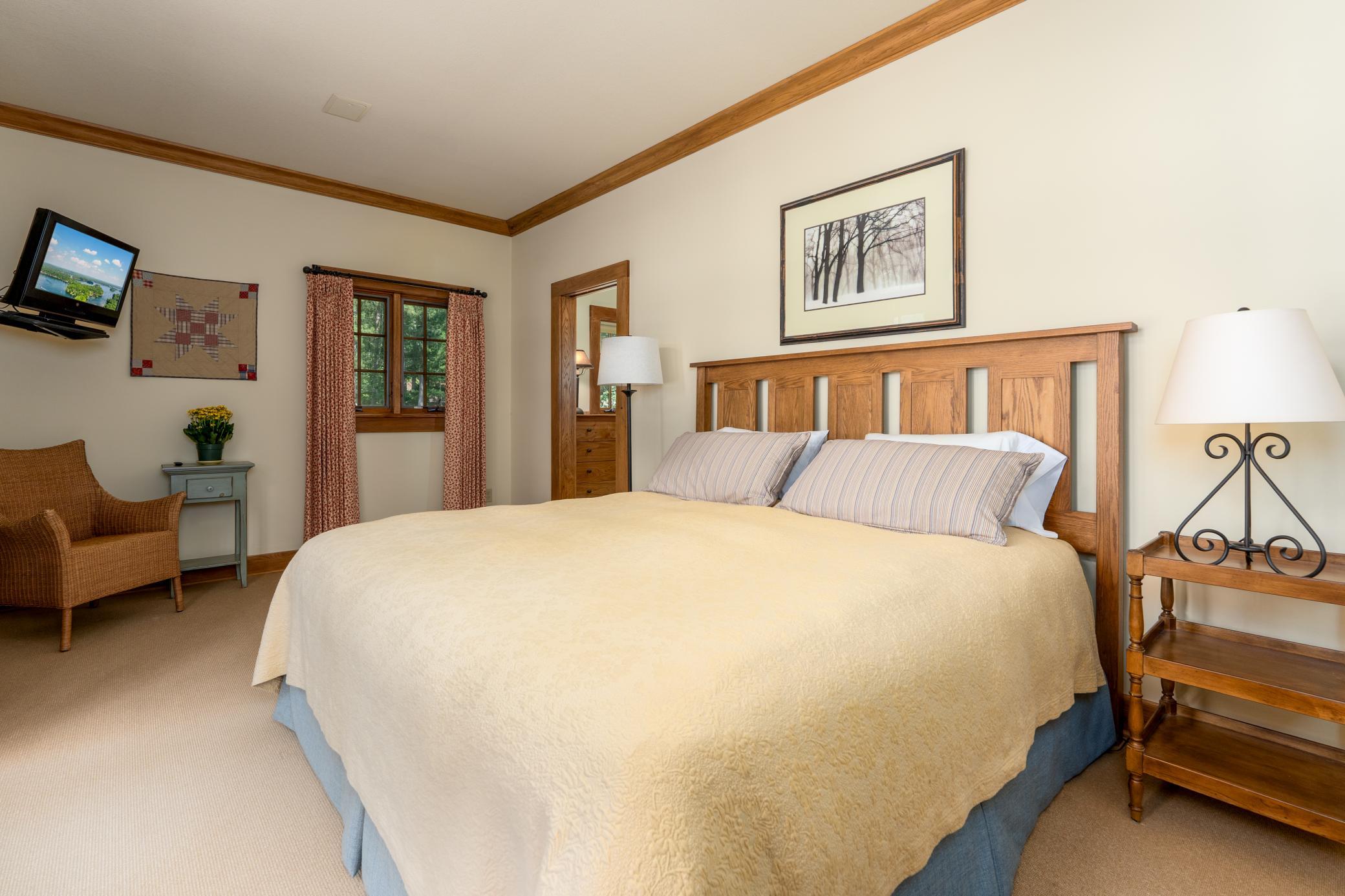 Lakeside primary suite!