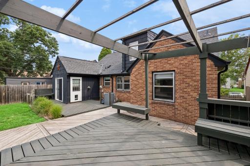 2011 North Vincent Avenue - Spacecrafting - 0039.jpg