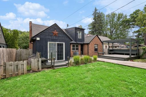 2011 North Vincent Avenue - Spacecrafting - 0037.jpg