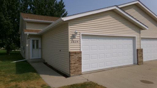 2834 Dakota Park Circle S, Fargo, ND 58104