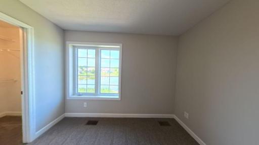 Bedroom_4.jpeg