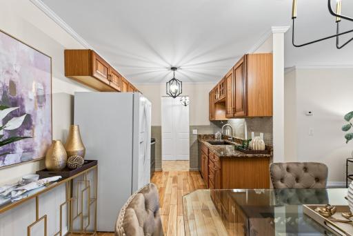 205 Barry Avenue S, 306, Wayzata, MN 55391