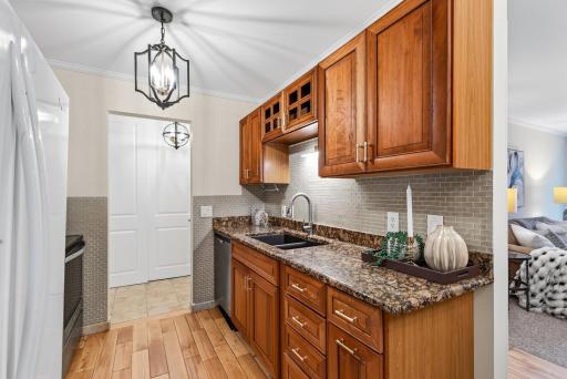 205 Barry Avenue S, 306, Wayzata, MN 55391