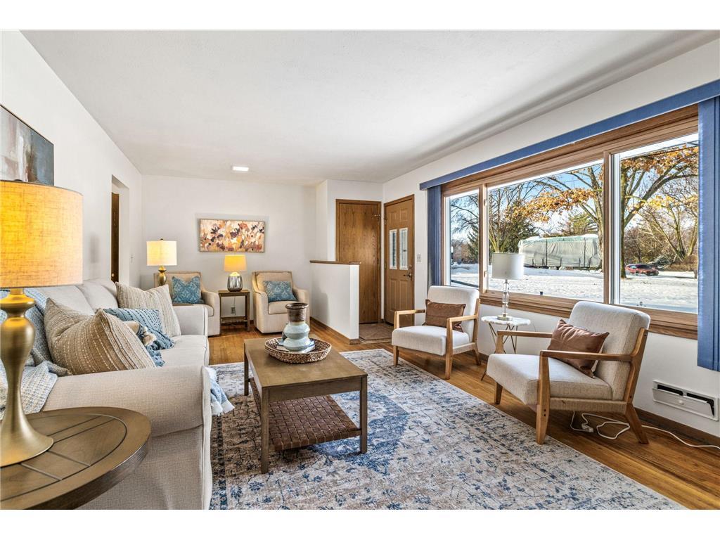 Livingroom.JPG