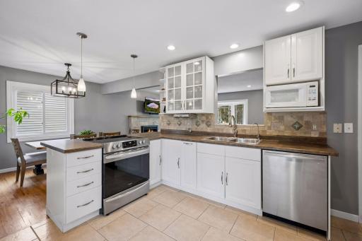 7611 Kiowa Avenue, Chanhassen, MN 55317