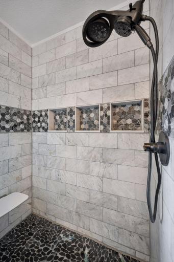 7611 Kiowa Avenue, Chanhassen, MN 55317