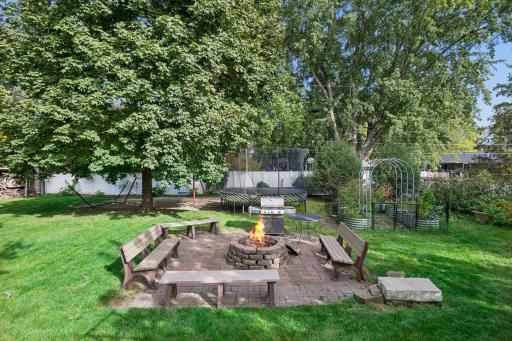 7611 Kiowa Avenue, Chanhassen, MN 55317