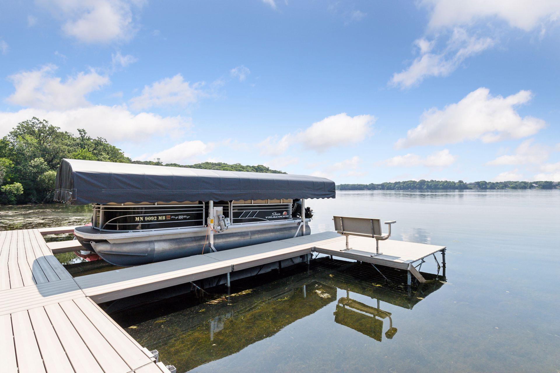 Community pontoon is available for rent! Enjoy lake life at it's finest!