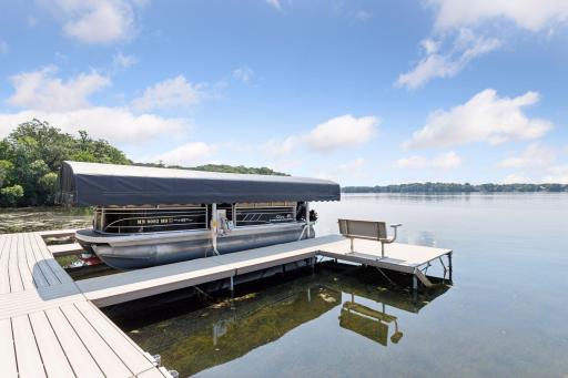 Community pontoon is available for rent! Enjoy lake life at it's finest!