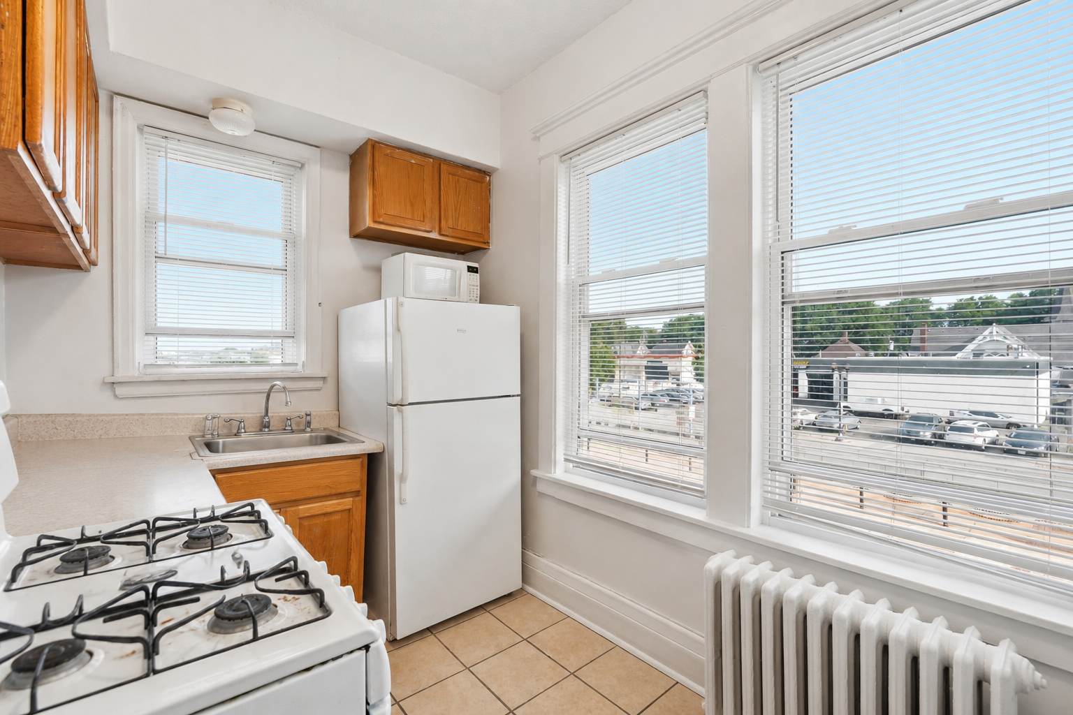 #1 Kitchen (AI Removed Tenants Items)