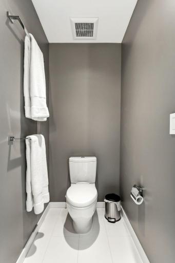 49-web-or-mls-20650-Bayview-Ct-49.jpg