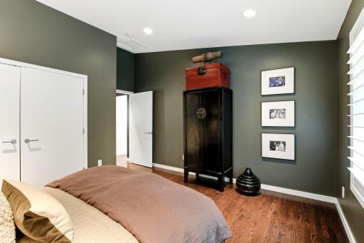 38-web-or-mls-20650-Bayview-Ct-38.jpg