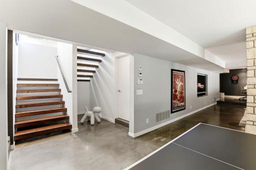 54-web-or-mls-20650-Bayview-Ct-54.jpg