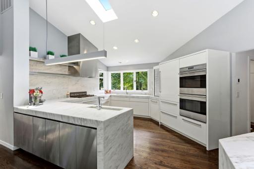 21-web-or-mls-20650-Bayview-Ct-21.jpg