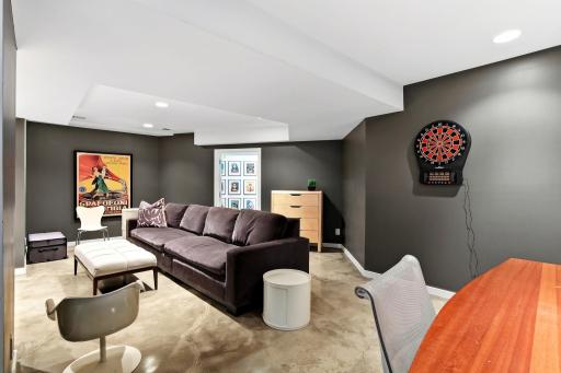 61-web-or-mls-20650-Bayview-Ct-61.jpg