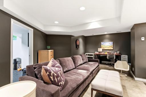 63-web-or-mls-20650-Bayview-Ct-63.jpg