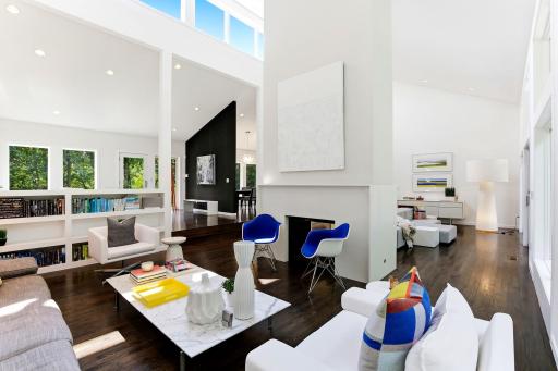 10-web-or-mls-20650-Bayview-Ct-10.jpg