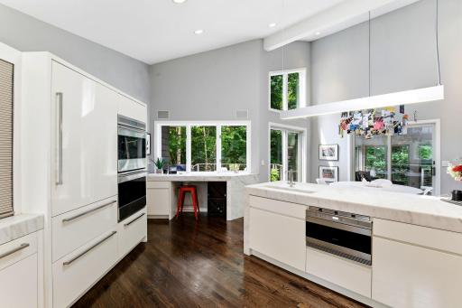 24-web-or-mls-20650-Bayview-Ct-24.jpg