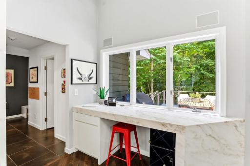 25-web-or-mls-20650-Bayview-Ct-25.jpg