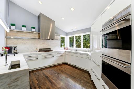 22-web-or-mls-20650-Bayview-Ct-22.jpg