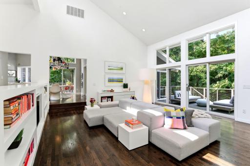 12-web-or-mls-20650-Bayview-Ct-12.jpg