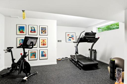 64-web-or-mls-20650-Bayview-Ct-64.jpg
