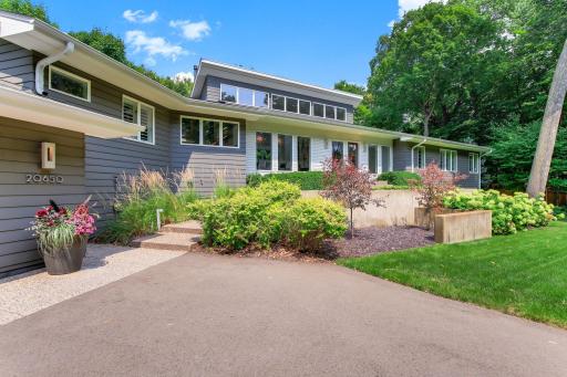 4-web-or-mls-20650-Bayview-Ct-04.jpg