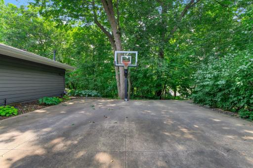87-web-or-mls-20650-Bayview-Ct-87.jpg