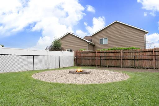 703 25th Avenue NW, Austin, MN 55912