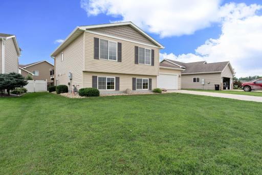 703 25th Avenue NW, Austin, MN 55912
