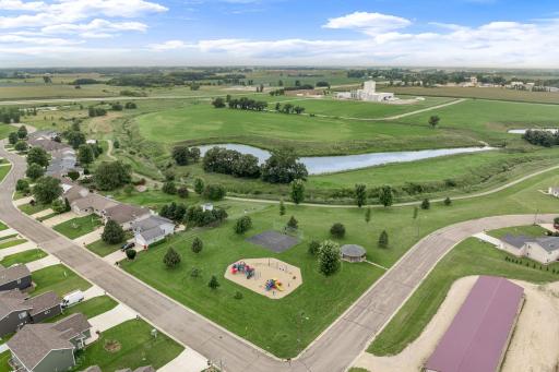 703 25th Avenue NW, Austin, MN 55912