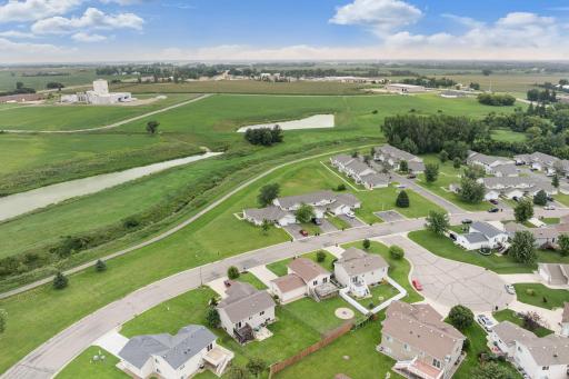 703 25th Avenue NW, Austin, MN 55912