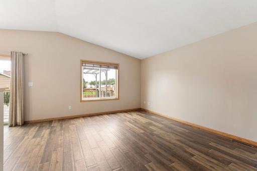 703 25th Avenue NW, Austin, MN 55912