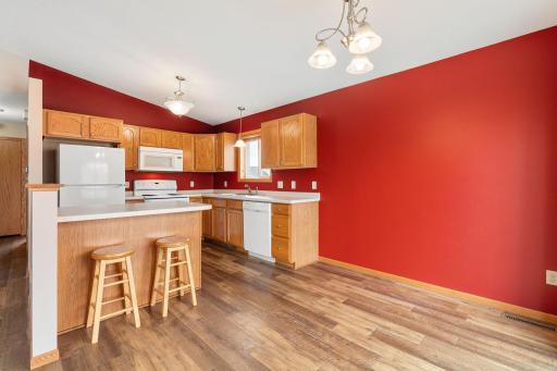 703 25th Avenue NW, Austin, MN 55912