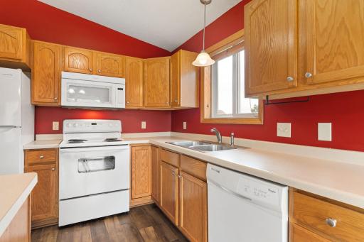 703 25th Avenue NW, Austin, MN 55912