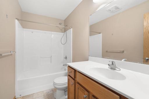 703 25th Avenue NW, Austin, MN 55912