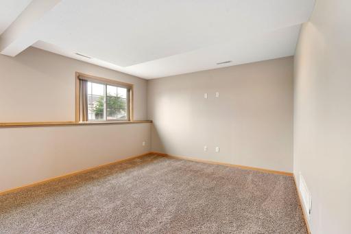 703 25th Avenue NW, Austin, MN 55912
