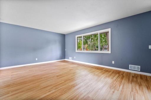 1401 Winnetka Avenue N, Golden Valley, MN 55427