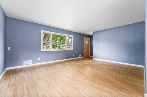 1401 Winnetka Avenue N, Golden Valley, MN 55427