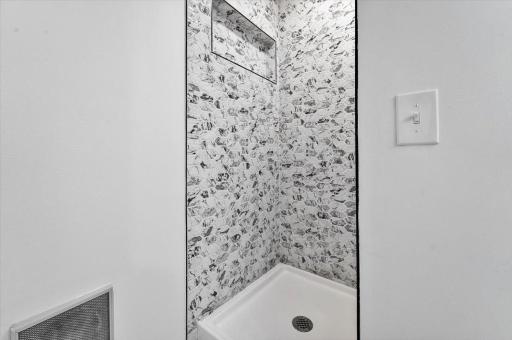 1401 Winnetka Avenue N, Golden Valley, MN 55427