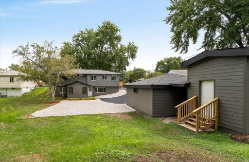 1401 Winnetka Avenue N, Golden Valley, MN 55427